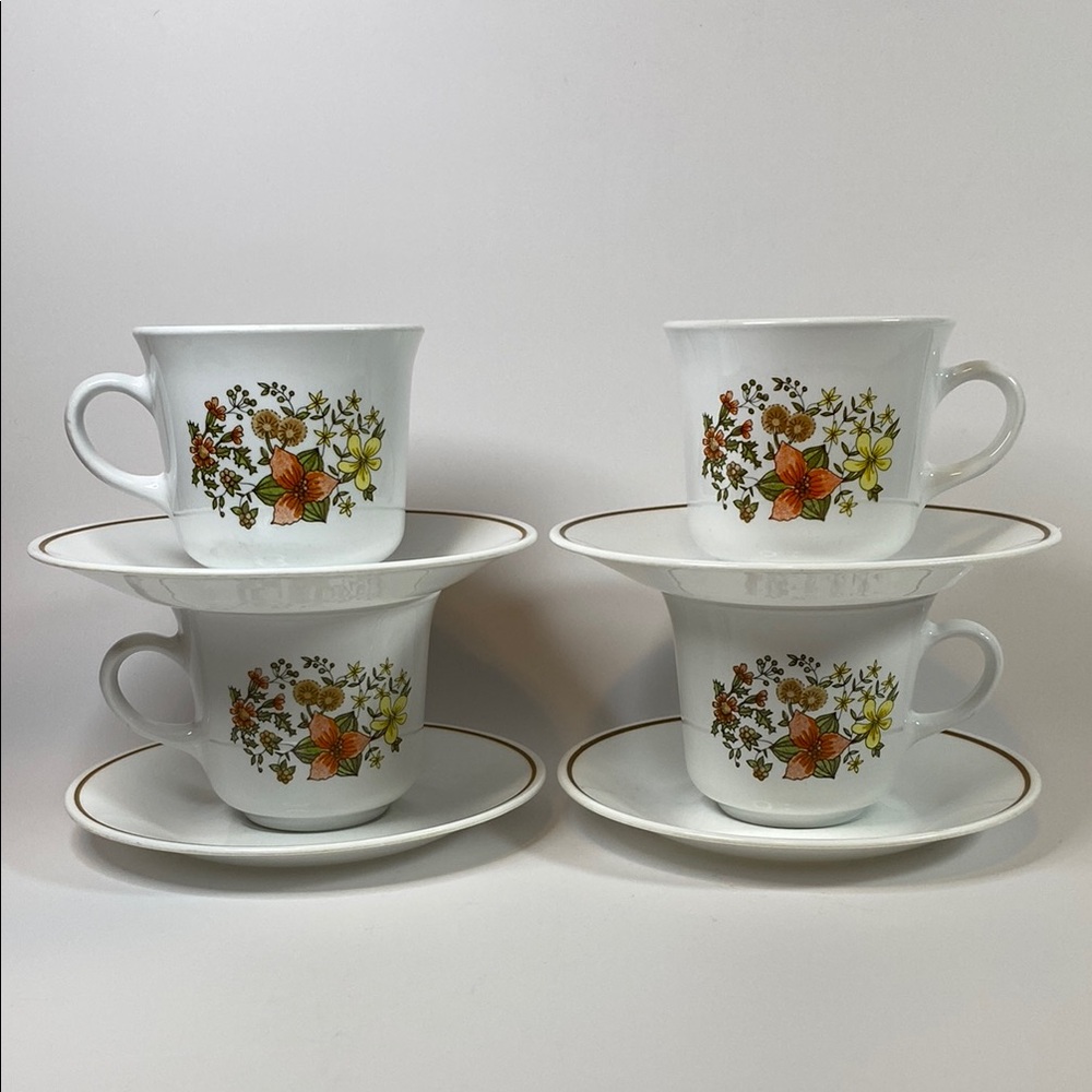 Set of 4 vintage Corelle teacup in the "Indian Summer" pattern